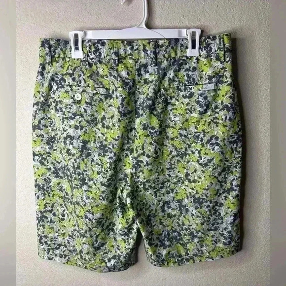 Greg Norman Attack Life Golf Shorts Men's 34 Multi-Color Print Green/gray - Picture 2 of 5